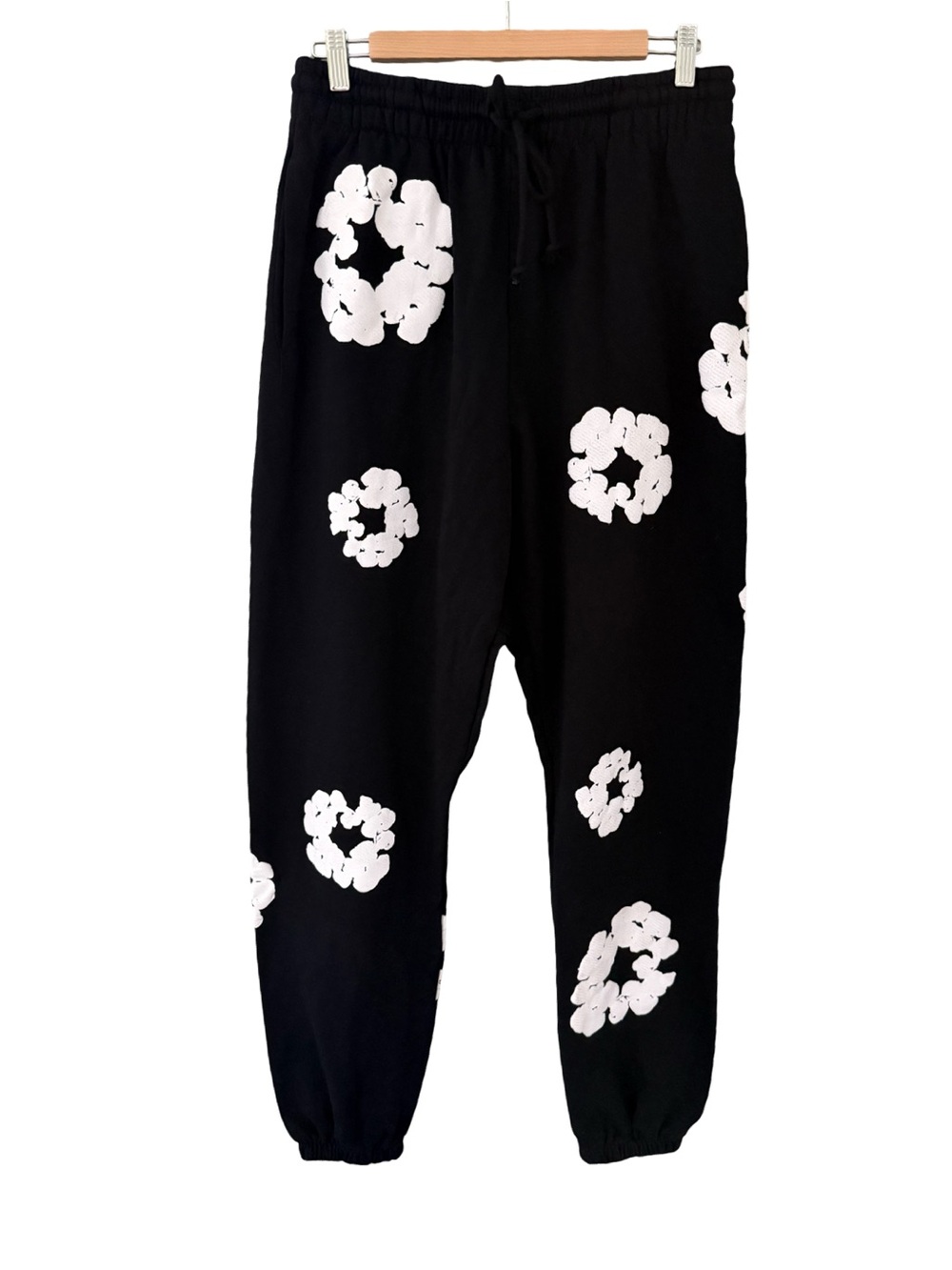 Denim Tears The Cotton Wreath Sweatpants NWOT Size M